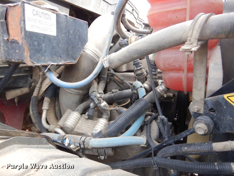 image for item MX9822 2010 International WorkStar 7600  dump truck