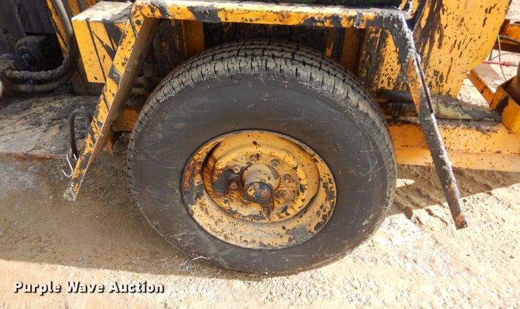 image for item MX9828 1990 Cimline 200 Melter  melter/applicator