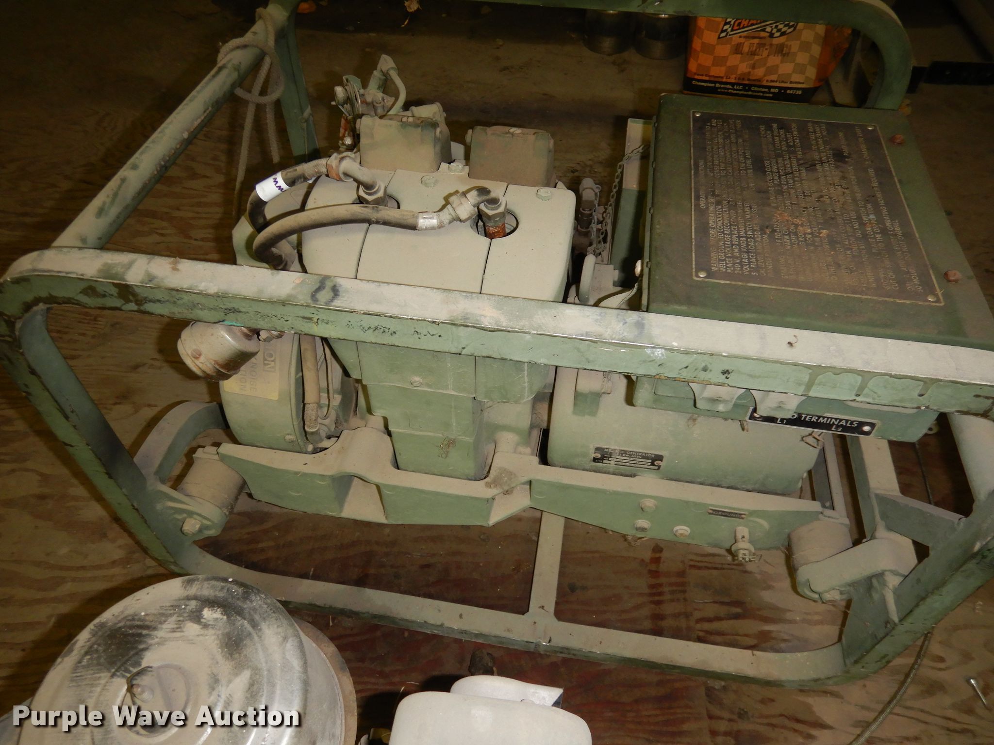 (2) gas engines in Osawatomie, KS Item JV9349 sold Purple Wave