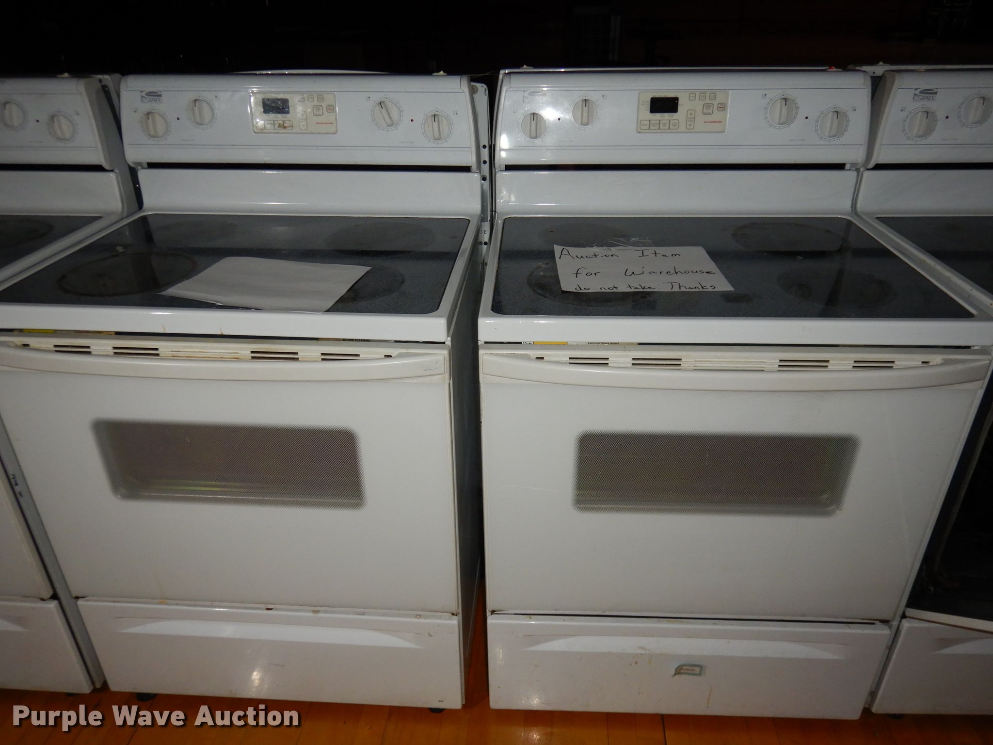 (2) Estate ovens in Junction City, KS Item JV9383 sold Purple Wave