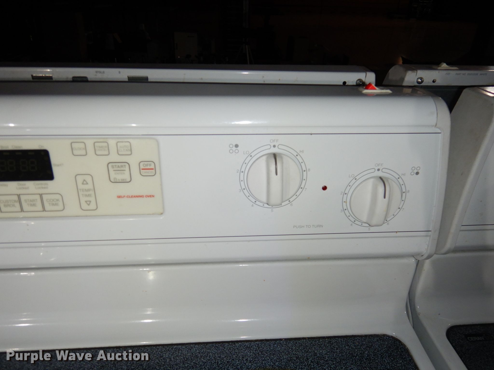 (2) Estate ovens in Junction City, KS Item JV9383 sold Purple Wave