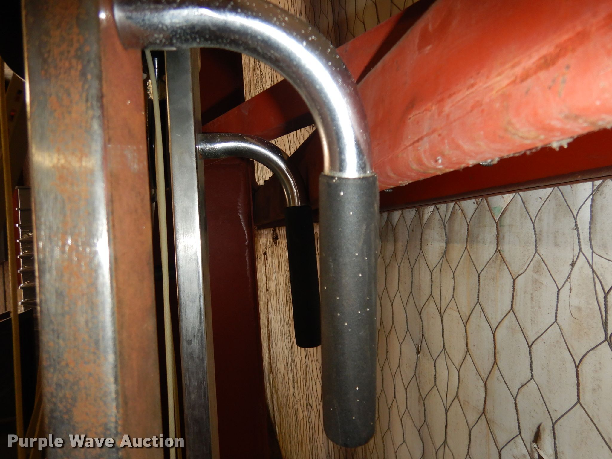 Weight equipment in Emporia, KS Item JV9425 sold Purple Wave