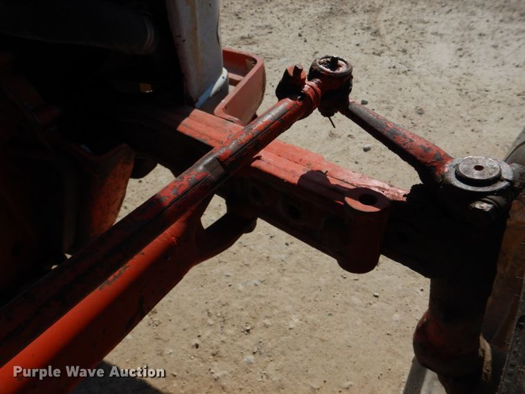 image for item DE7522 Ford 800 Series  tractor