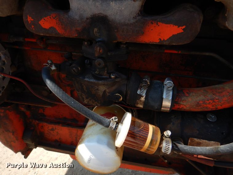 image for item DE7522 Ford 800 Series  tractor