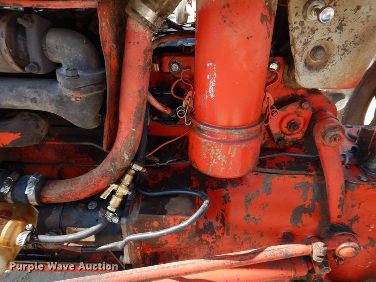 image for item DE7522 Ford 800 Series  tractor