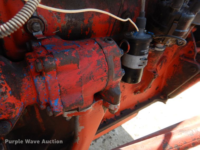 image for item DE7522 Ford 800 Series  tractor