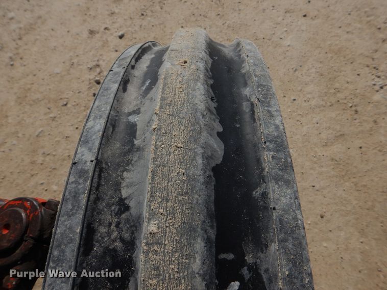 image for item DE7522 Ford 800 Series  tractor