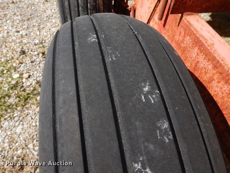 image for item DE7525 P&H 2808-T  nurse tank trailer