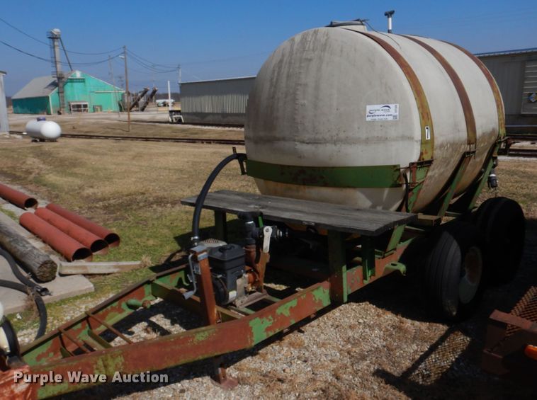 image for item DE7526 Western  nurse tank trailer