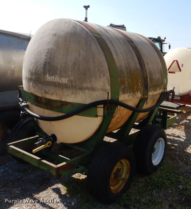 image for item DE7526 Western  nurse tank trailer