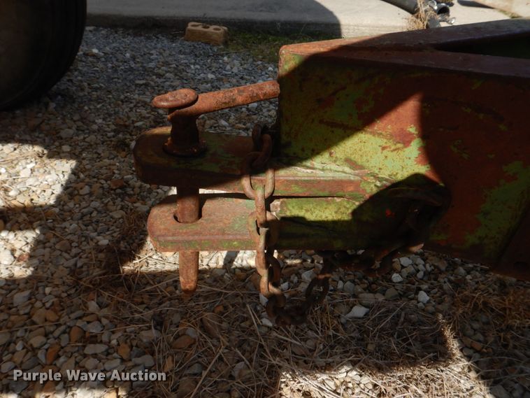 image for item DE7526 Western  nurse tank trailer