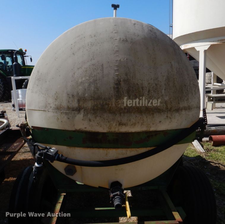 image for item DE7526 Western  nurse tank trailer