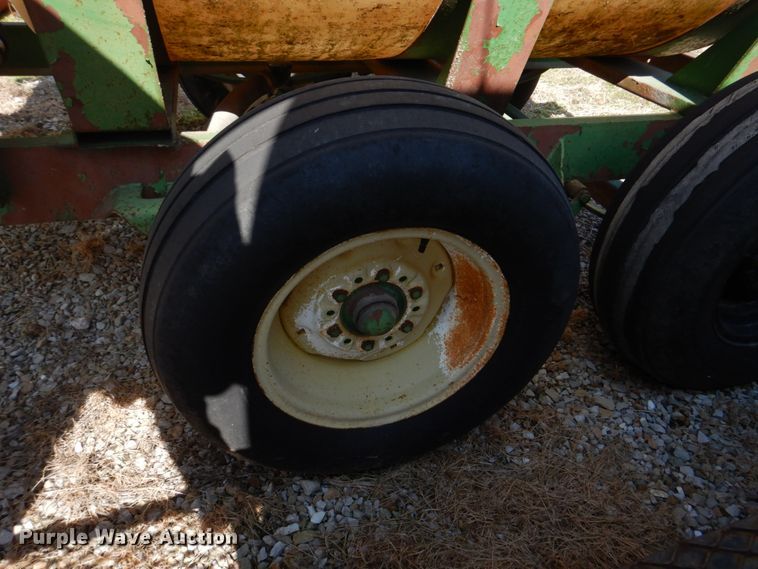 image for item DE7526 Western  nurse tank trailer