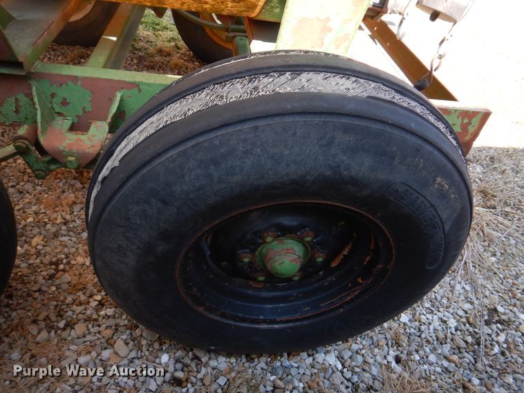 image for item DE7526 Western  nurse tank trailer