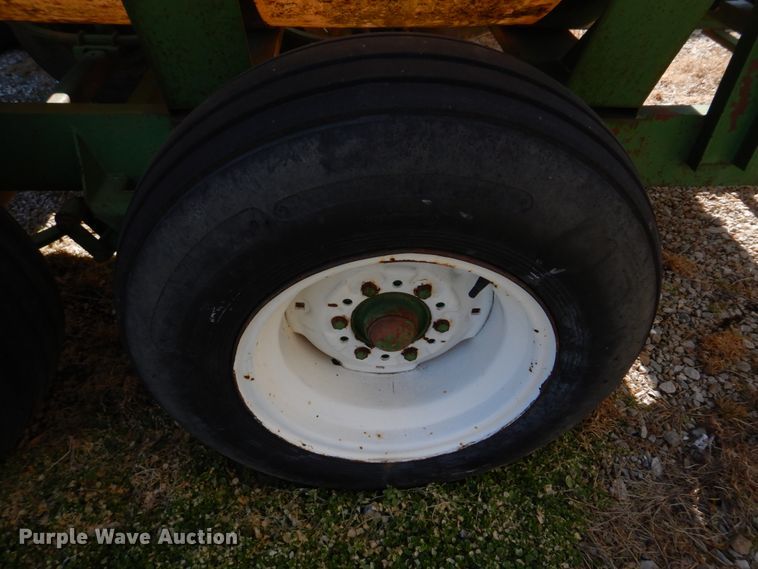 image for item DE7526 Western  nurse tank trailer