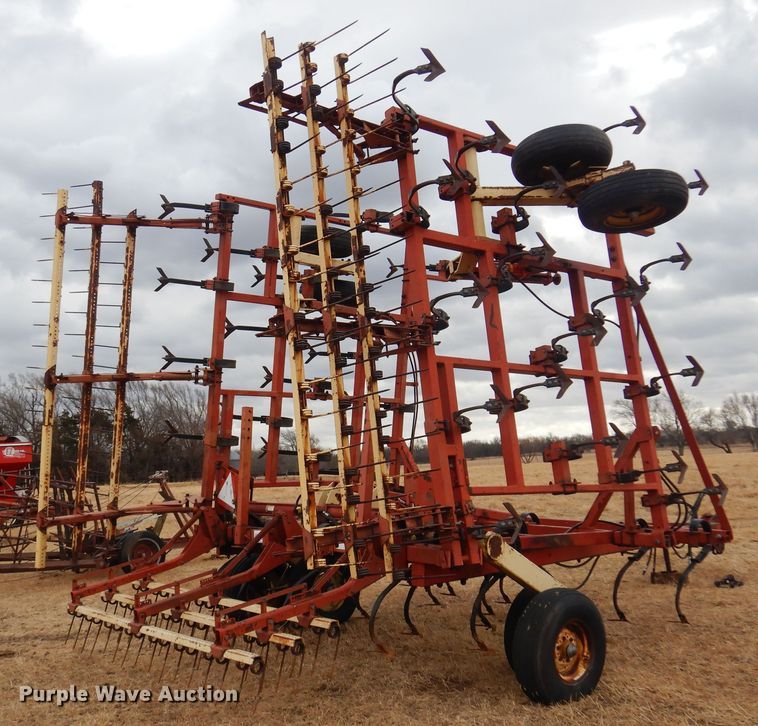 image for item DF0084 Krause 4231  field cultivator