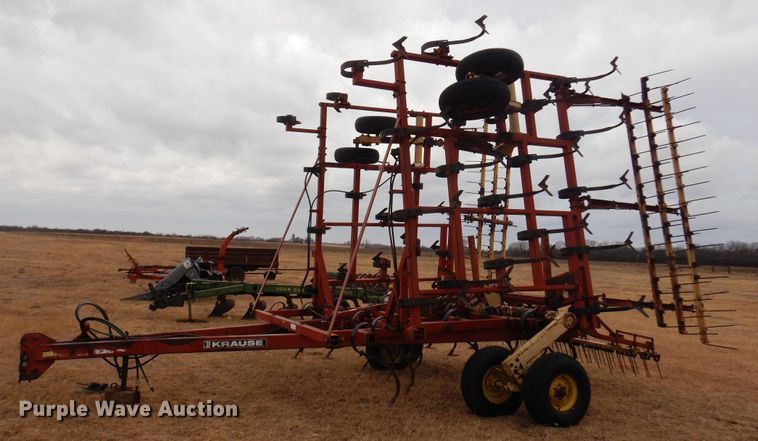 image for item DF0084 Krause 4231  field cultivator