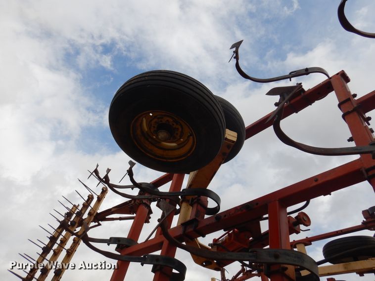 image for item DF0084 Krause 4231  field cultivator