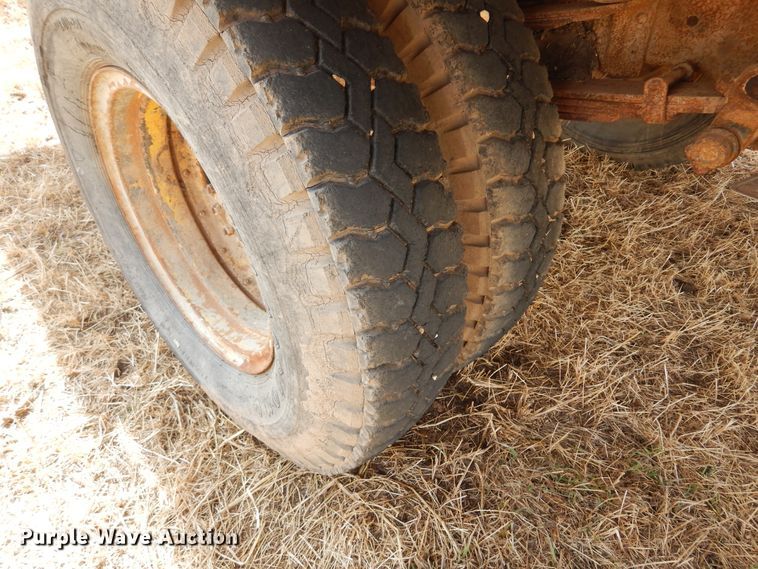 image for item DF0089 Shop built  grain trailer
