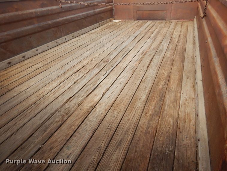 image for item DF0089 Shop built  grain trailer