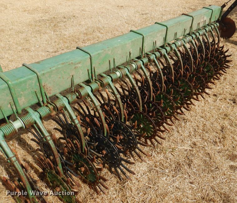 image for item DF0091 John Deere EO400  rotary hoe