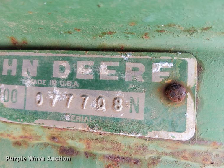 image for item DF0091 John Deere EO400  rotary hoe