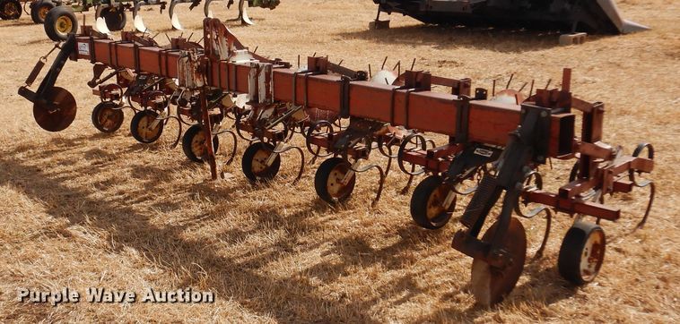 image for item DF0092 Noble  row crop cultivator