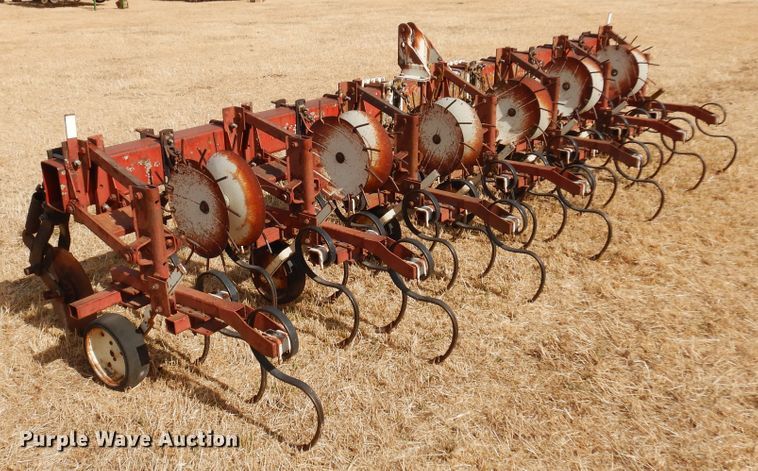 image for item DF0092 Noble  row crop cultivator