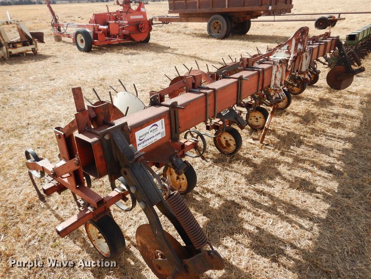 image for item DF0092 Noble  row crop cultivator