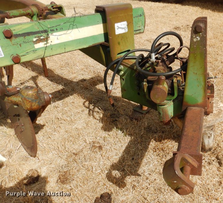 image for item DF0093 John Deere 2700  six bottom plow