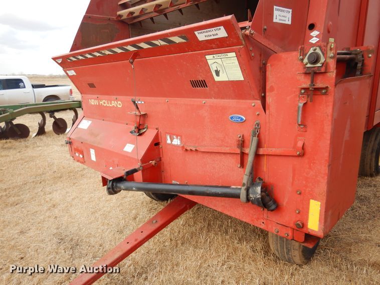image for item DF0094 New Holland 716  silage wagon