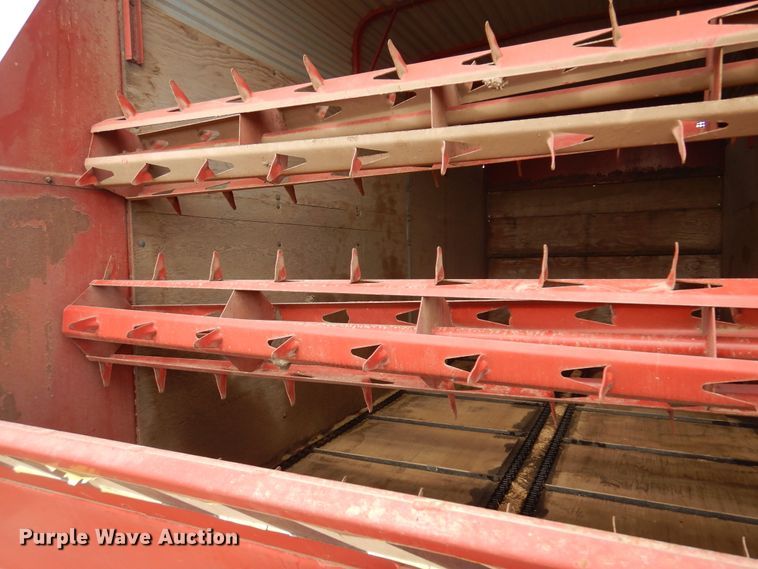 image for item DF0094 New Holland 716  silage wagon