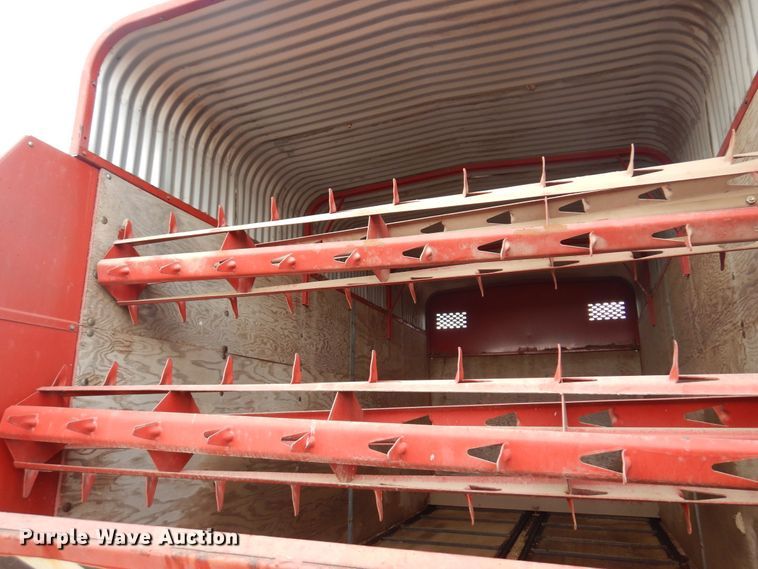 image for item DF0095 New Holland 816-818  silage wagon