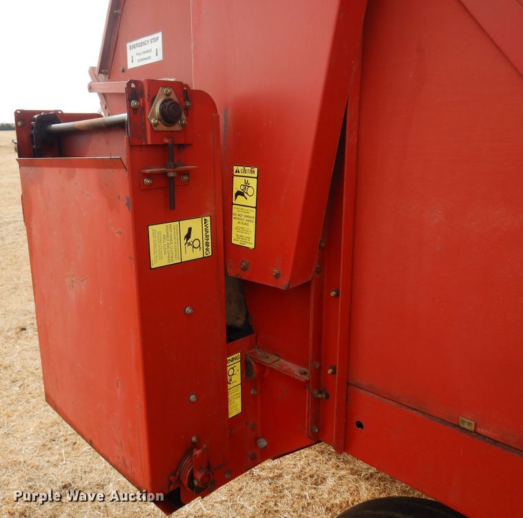 image for item DF0095 New Holland 816-818  silage wagon