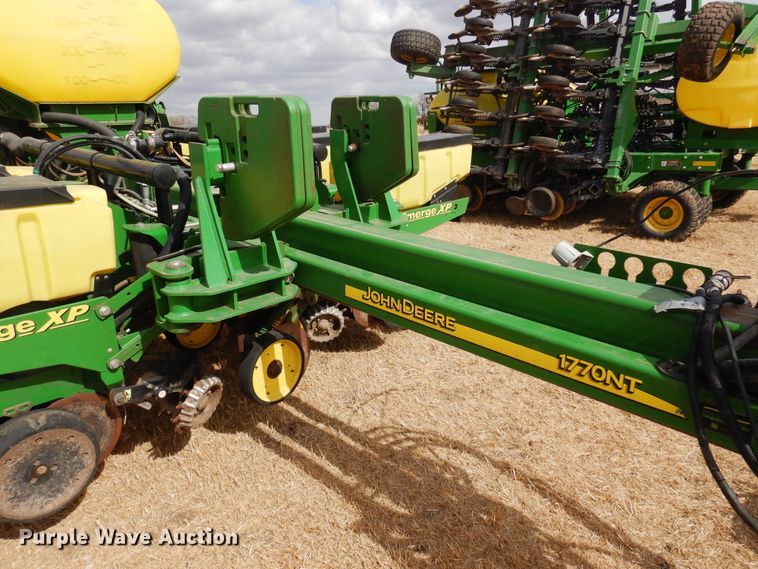 image for item DF0096 2011 John Deere 1770 MaxEmerge XP  no-till planter