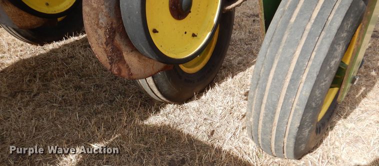 image for item DF0096 2011 John Deere 1770 MaxEmerge XP  no-till planter