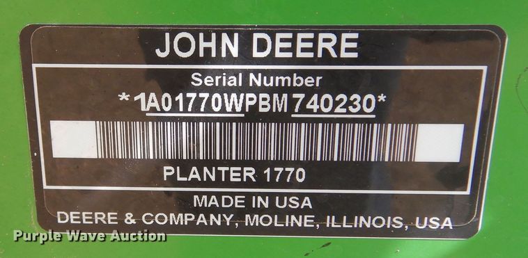 image for item DF0096 2011 John Deere 1770 MaxEmerge XP  no-till planter