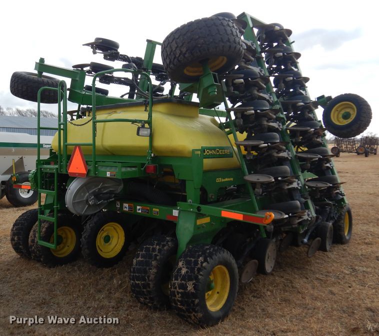 image for item DF0097 2014 John Deere 1990 CCS  air seeder