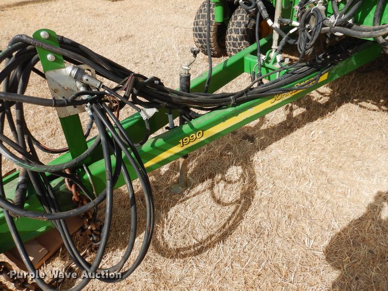 image for item DF0097 2014 John Deere 1990 CCS  air seeder