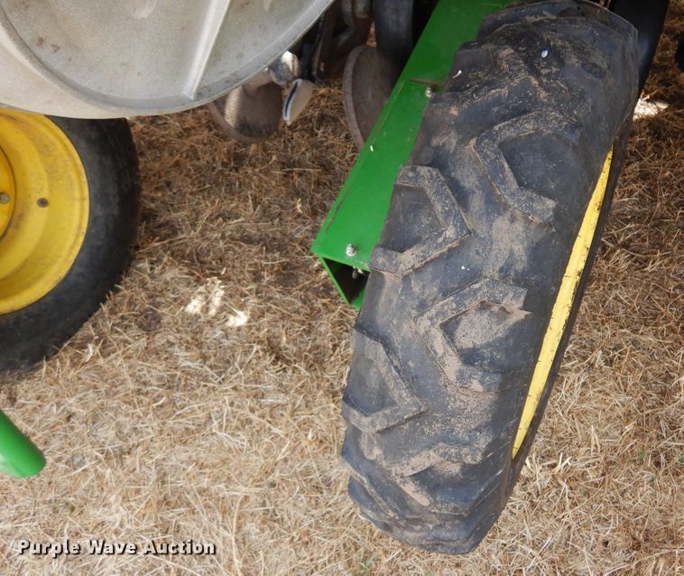 image for item DF0097 2014 John Deere 1990 CCS  air seeder