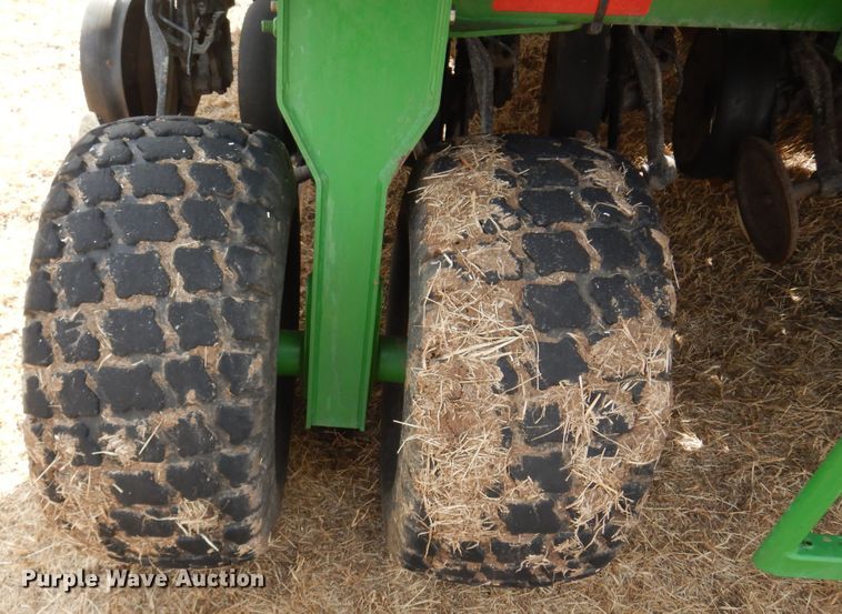 image for item DF0097 2014 John Deere 1990 CCS  air seeder