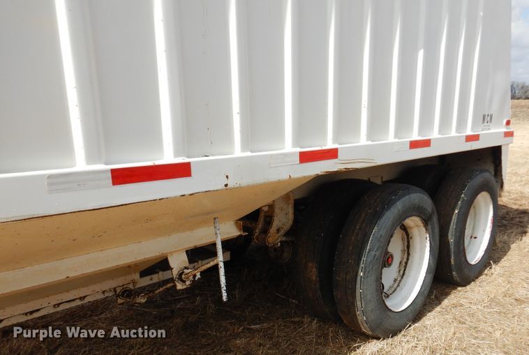 image for item DF0100 2008 MCM  grain trailer
