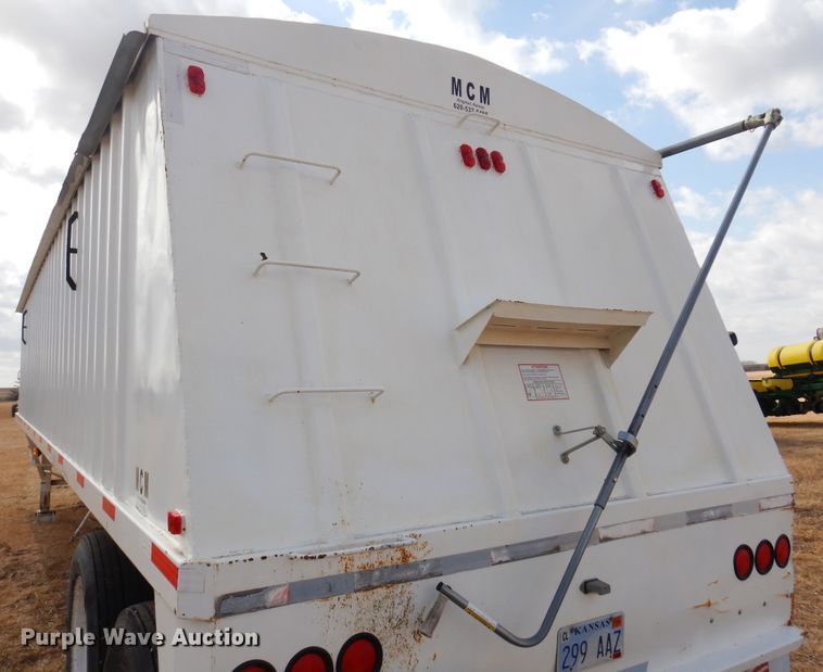 image for item DF0100 2008 MCM  grain trailer