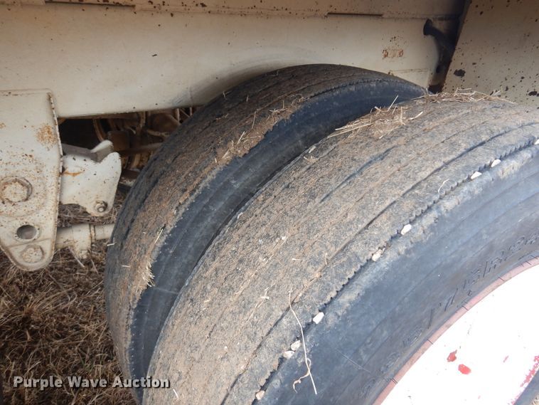 image for item DF0100 2008 MCM  grain trailer