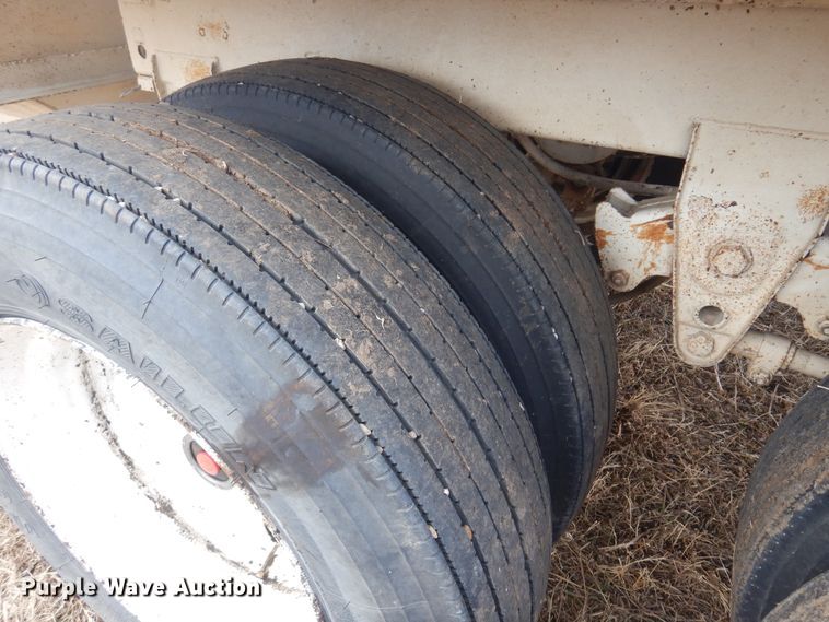 image for item DF0100 2008 MCM  grain trailer