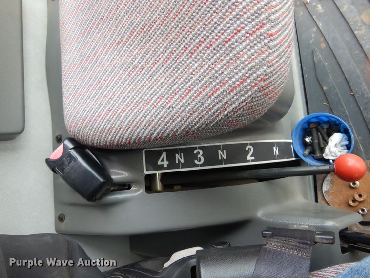 image for item DF0101 2008 Gleaner R75  combine