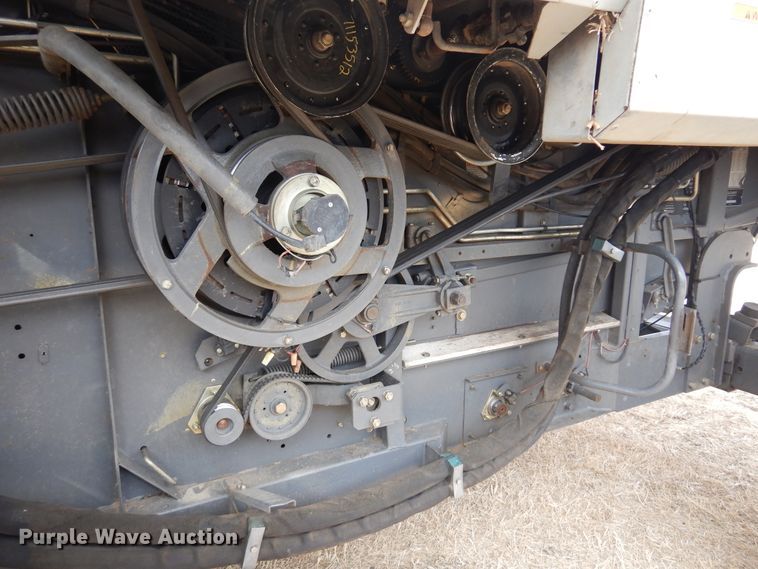 image for item DF0101 2008 Gleaner R75  combine