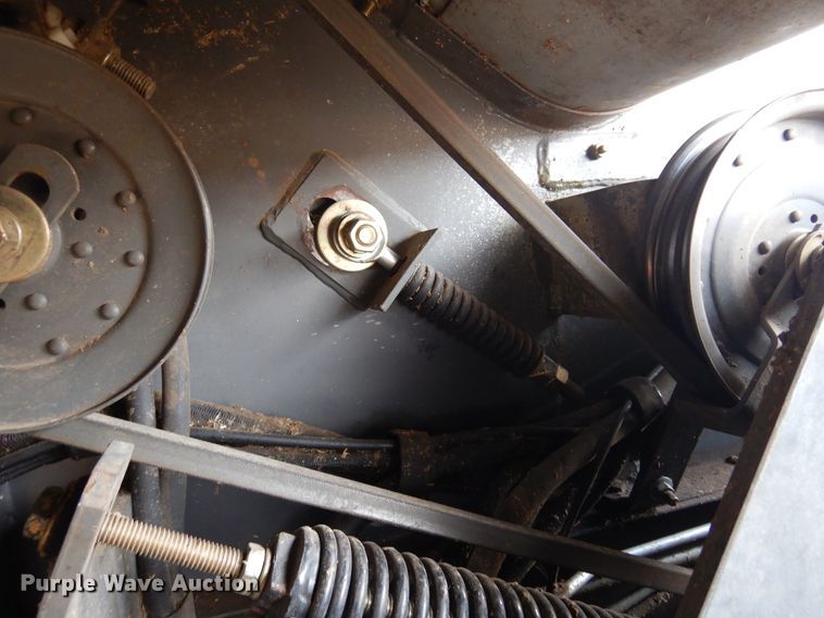 image for item DF0101 2008 Gleaner R75  combine