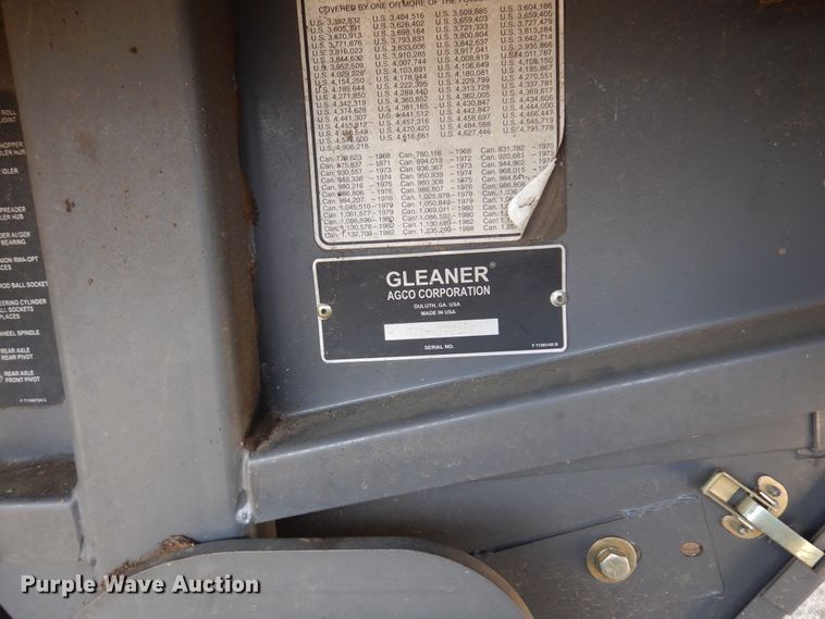 image for item DF0101 2008 Gleaner R75  combine