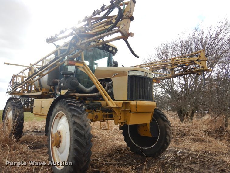 image for item DF0102 Ag-Chem RoGator 1064  sprayer